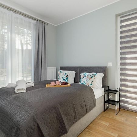 מידז'יוודז'י Apartment With Parking 500 M From The Sea By Noclegi Renters מראה חיצוני תמונה