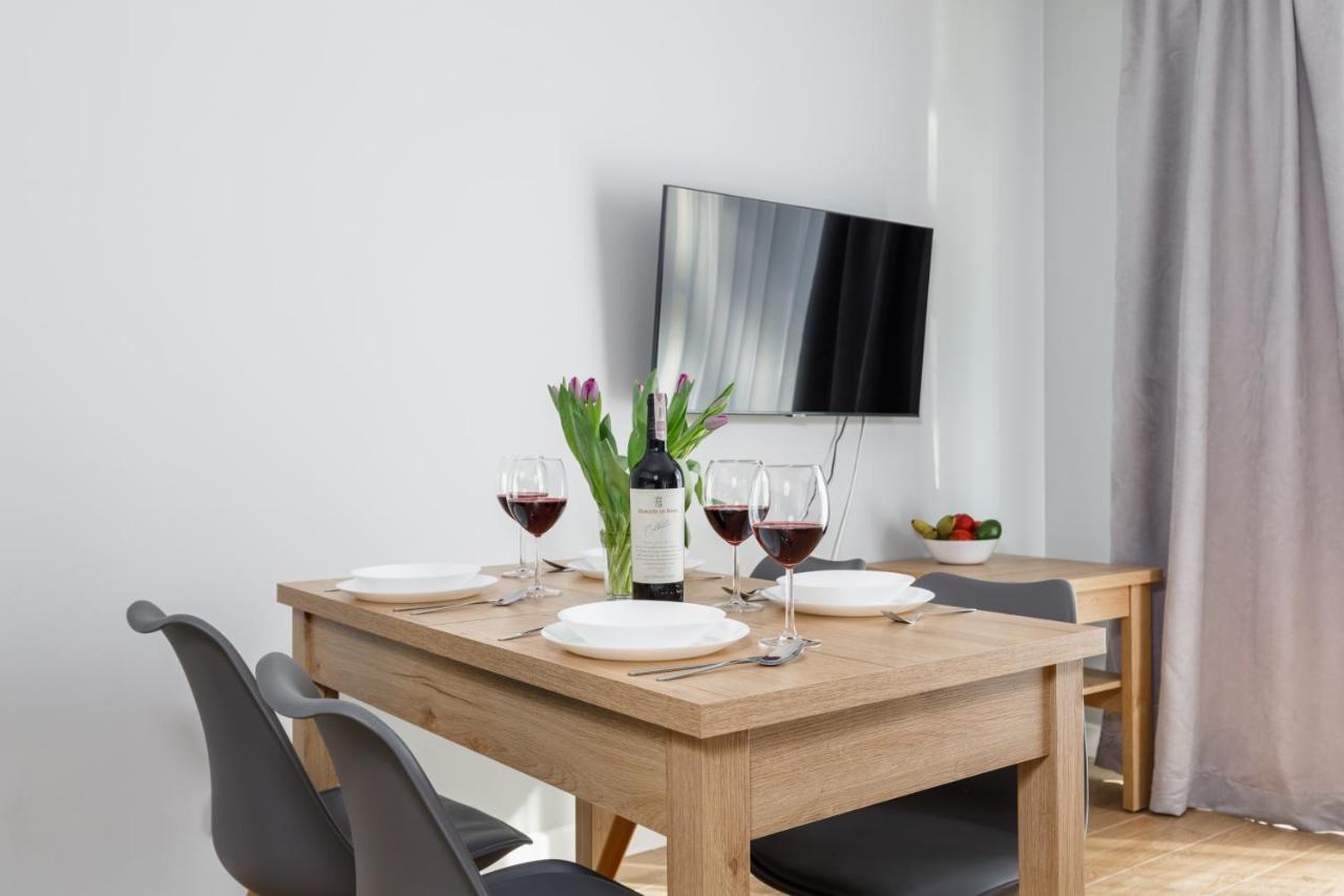 מידז'יוודז'י Apartment With Parking 500 M From The Sea By Noclegi Renters מראה חיצוני תמונה