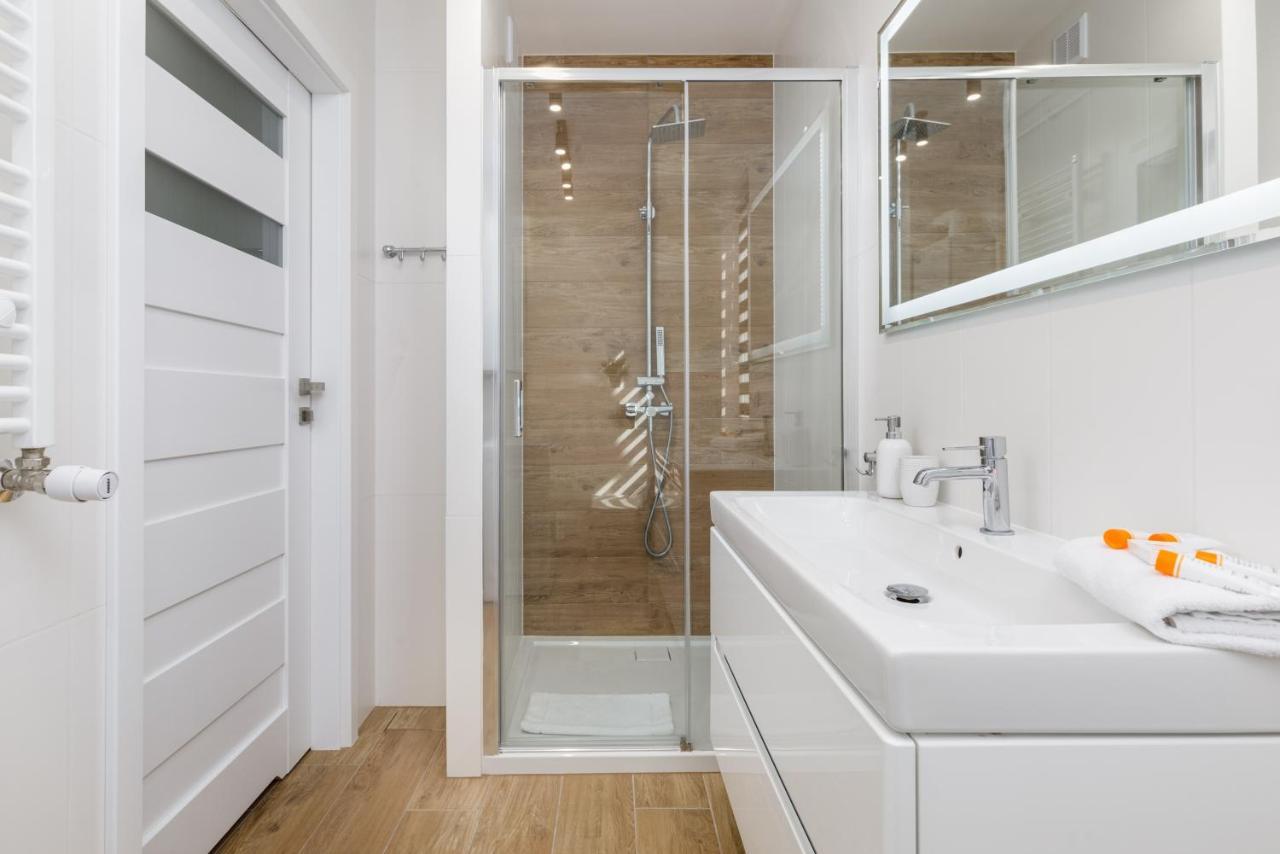 מידז'יוודז'י Apartment With Parking 500 M From The Sea By Noclegi Renters מראה חיצוני תמונה
