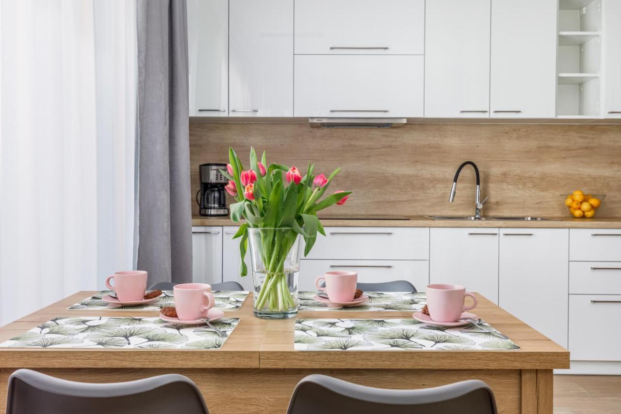 מידז'יוודז'י Apartment With Parking 500 M From The Sea By Noclegi Renters מראה חיצוני תמונה